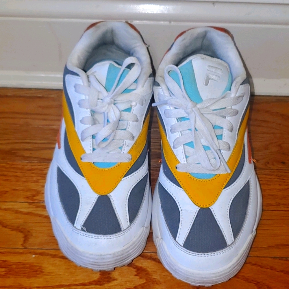 Fila - Picture 2 of 4